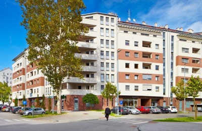 Stambeno poslovne zgrade u naselju Ravnice, Zagreb